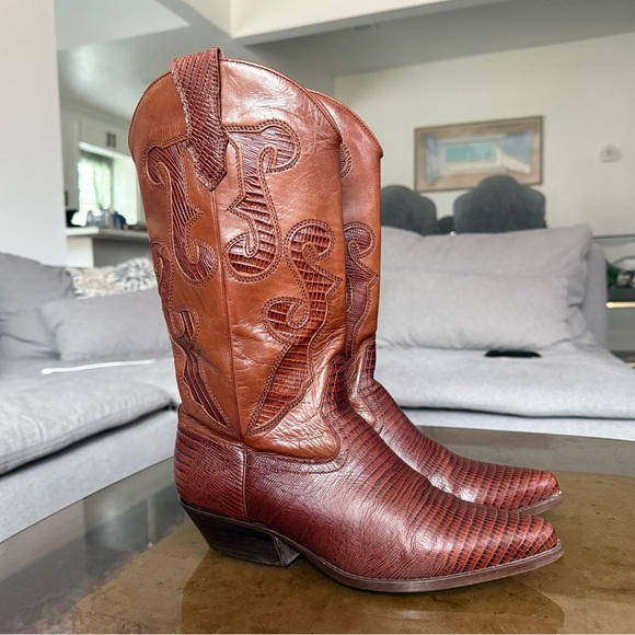 Vintage Nine West Romnee Lizard Pointed Toe Western Leather Boots in Brown 7.5